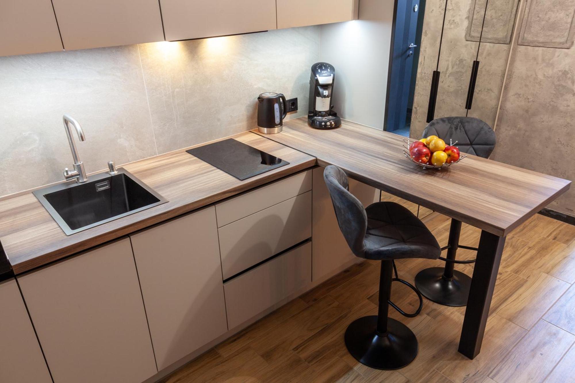 Royal Hot Jucuzzi Apartment Lviv Dış mekan fotoğraf